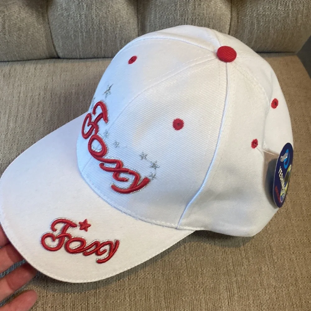 Foxy Ladies NWT White & Red Adjustable One Size Hat